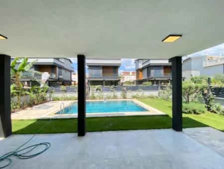 Single Detached Swimming Pool Underfloor Heating Luxury 4 1 Villa For Sale In Gümüldür