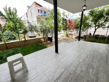 4 1 Villa For Sale With Detached Garden By The Sea In Ürkmez