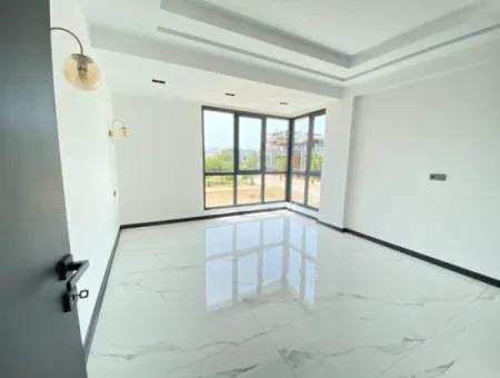 Single Detached Luxury Villa For Sale 3 In 1 With Pool 100M To Ürkmez Beach