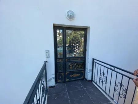 2 1 Apartment With Elevator Near The Sea For Sale