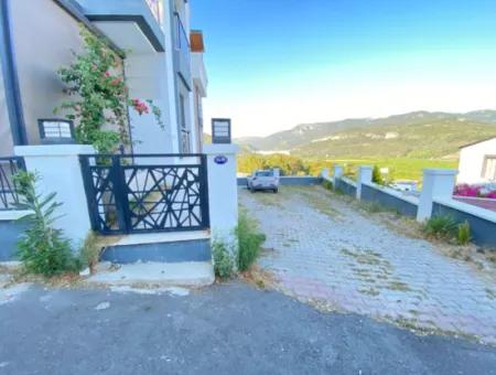 2 1 Apartment With Elevator Near Merkrz In Gümüldür