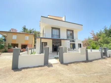 2 1 Villa In Spacious Location With Large Garden In Seferihisar Payamlı