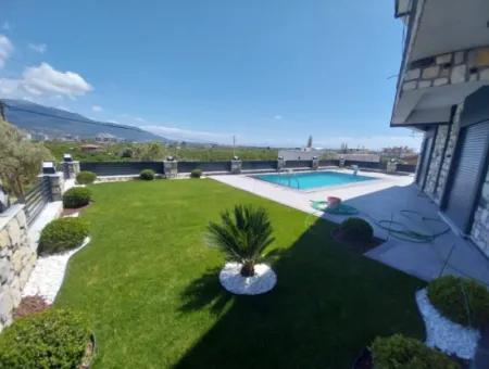 Detached 3 1 Villa With Pool And Large Garden For Sale