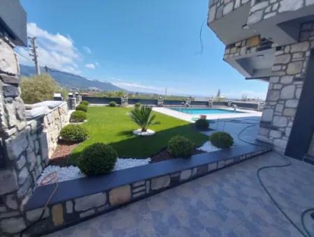 Detached 3 1 Villa With Pool And Large Garden For Sale