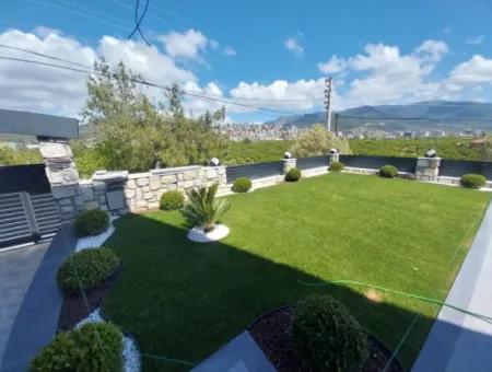 Detached 3 1 Villa With Pool And Large Garden For Sale