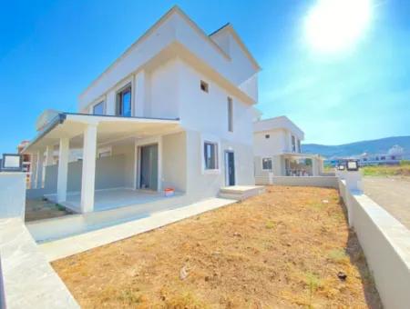 3 1 Villa For Sale Near The Sea With Large Garden In Doğanbey