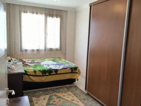 2 1 Apartment For Sale In The Center Of The Bazaar In Ürkmez