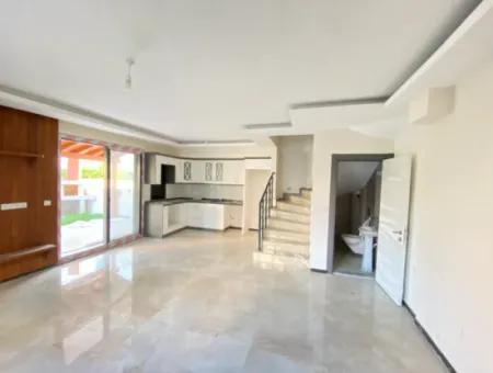 3 1 Villa For Sale In Doganbeyde With Garden Near The Sea