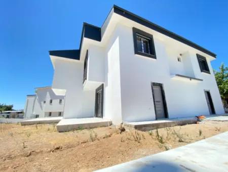 2 1 Villa For Sale Near The Sea With Large Garden In Payramlı