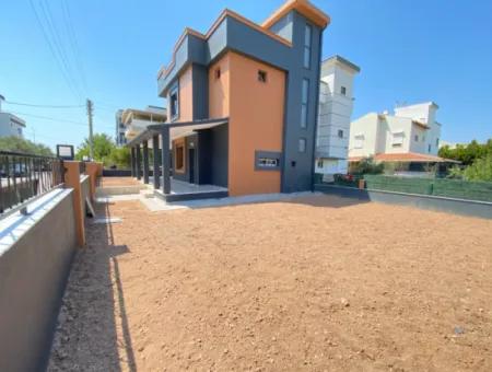 Doganbey Cumhuriyet Mah.de 3 1 Villa For Sale With Geneş Garden