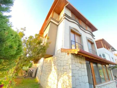 Ürkmez De Mustakil Detached Sea Luxury Garden For Sale 3 1 Villa