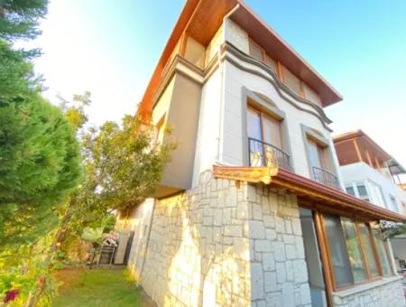 Ürkmez De Mustakil Detached Sea Luxury Garden For Sale 3 1 Villa