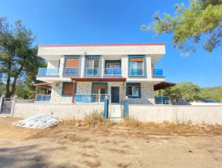 3 1 Villa For Sale With Garden Near The Sea In Payramlı