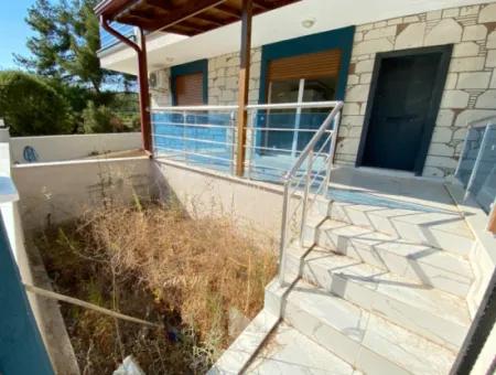 3 1 Villa For Sale With Garden Near The Sea In Payramlı