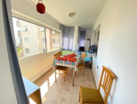 3 1 Apartment For Sale In Ürkmez Bazaar Center Near The Elevator Sea