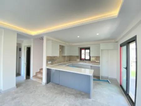 4 1 Villa For Sale In Akarcada With Detached Pool And Luxury Fireplace