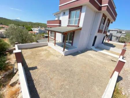 3 1 Villa For Sale In Seferihisar Payamlı With Wide Garden Sea View