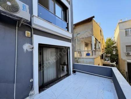 1 1 Apartment For Sale In The Center With Elevator In Ürkmez Very Close To The Sea