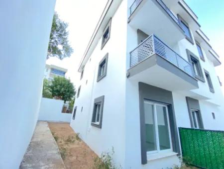 1 1 Apartment For Sale With Ground Floor Garden In Menderes Gümüldür