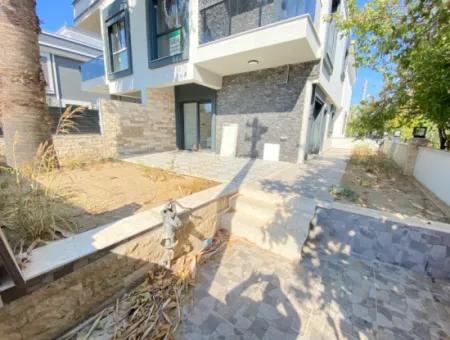 3 In 1 Villa For Sale With 300M Garden Near The Sea In Payamlı