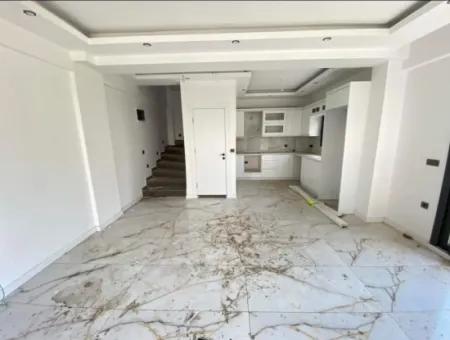 3 1 Villa For Sale With Very Large Garden In Corner Location In Özdere