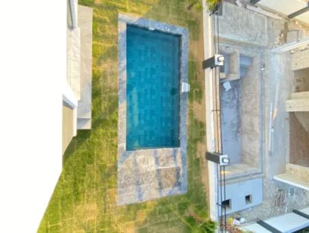 4 1 Villa For Sale In Seferihisar Sığacık With Single Detached Pool Full Sea