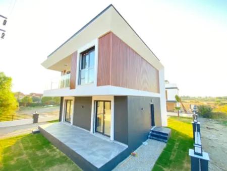 4 1 Villa For Sale In Seferihisar Sığacık With Single Detached Pool Full Sea