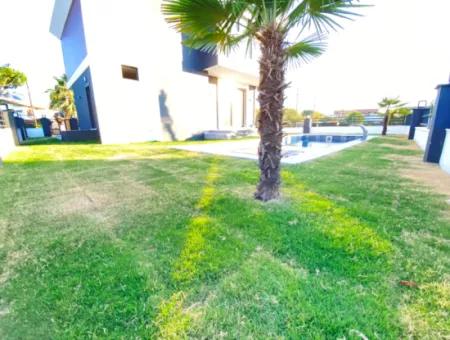 4 1 Villa For Sale In Seferihisar Sığacık With Single Detached Pool Full Sea