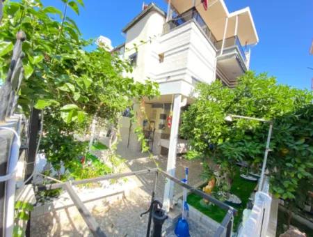 350M2 3 1 Villa To The Sea In The Center Of The Bazaar In Ürkmez