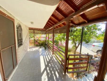 3 1 Villa For Sale With Garden Very Close To The Sea In Ürkmez