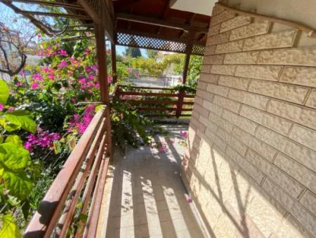 3 1 Villa For Sale With Garden Very Close To The Sea In Ürkmez