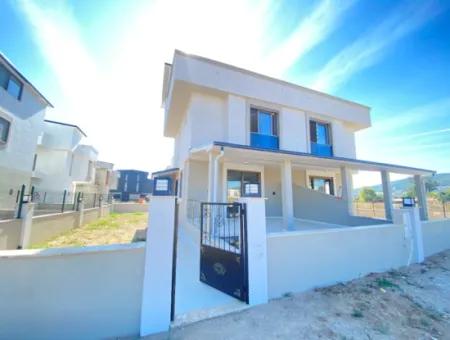 3 1 Villa For Sale With Large Garden In Doganbey