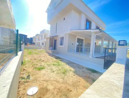 3 1 Villa For Sale With Large Garden In Doganbey