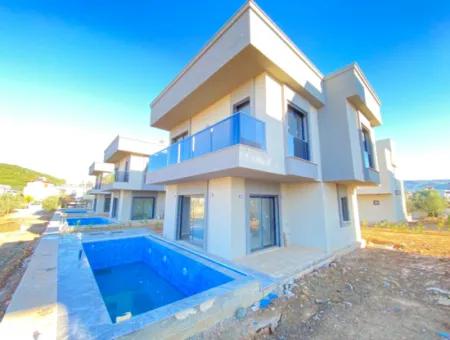 3 1 Villa For Sale With Single Detached Pool In 300M2 Plot In Doganbey