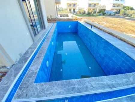 3 1 Villa For Sale With Single Detached Pool In 300M2 Plot In Doganbey