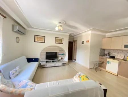 2 1 Apartment For Sale With Parking Close To The Sea Bazaar In Ürkmez