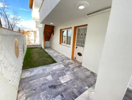 2 1 Apartment For Sale With Entrance Floor-Garden In Ürkmez