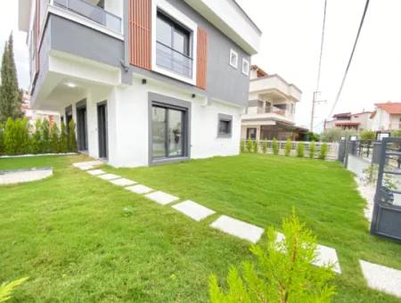 3 1 Villa For Sale Near The Sea In Ozdere