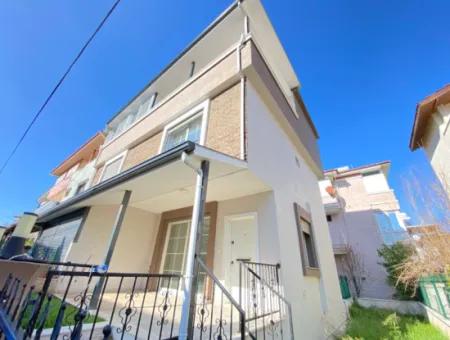 3 1 Villa For Sale In Seferihisar Payamlı With Garden Detached Close To The Sea