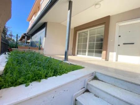 3 1 Villa For Sale In Seferihisar Payamlı With Garden Detached Close To The Sea