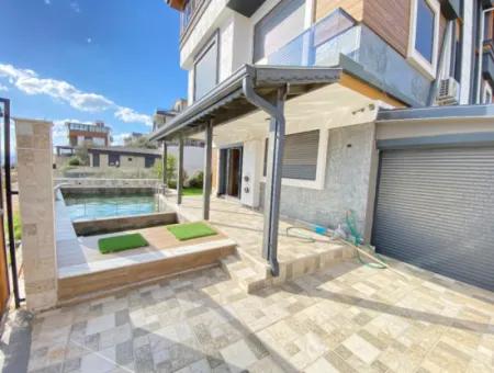 3 1 Villa For Sale Near The Sea With Pool In Doğanbey