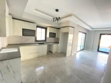 3 1 Villa For Sale With Underfloor Heating Pool In Doğanbey