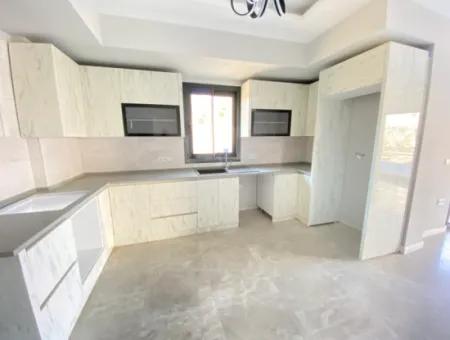 3 1 Villa For Sale With Underfloor Heating Pool In Doğanbey