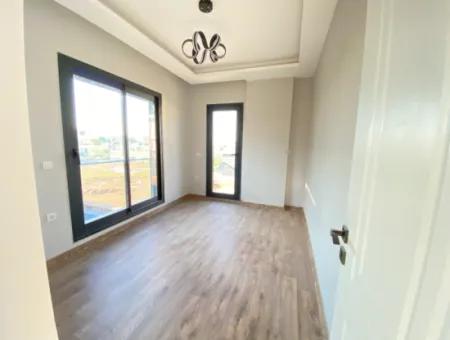 3 1 Villa For Sale With Underfloor Heating Pool In Doğanbey