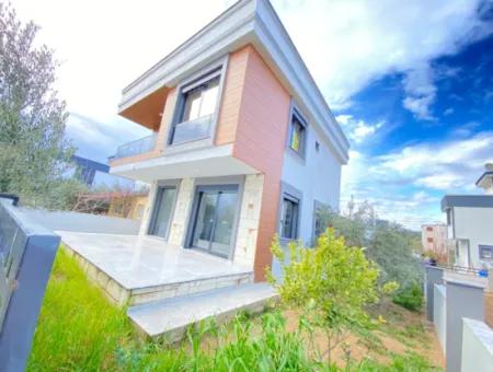 Single Detached Luxury For Sale In Doğanbey 3 1 Villa