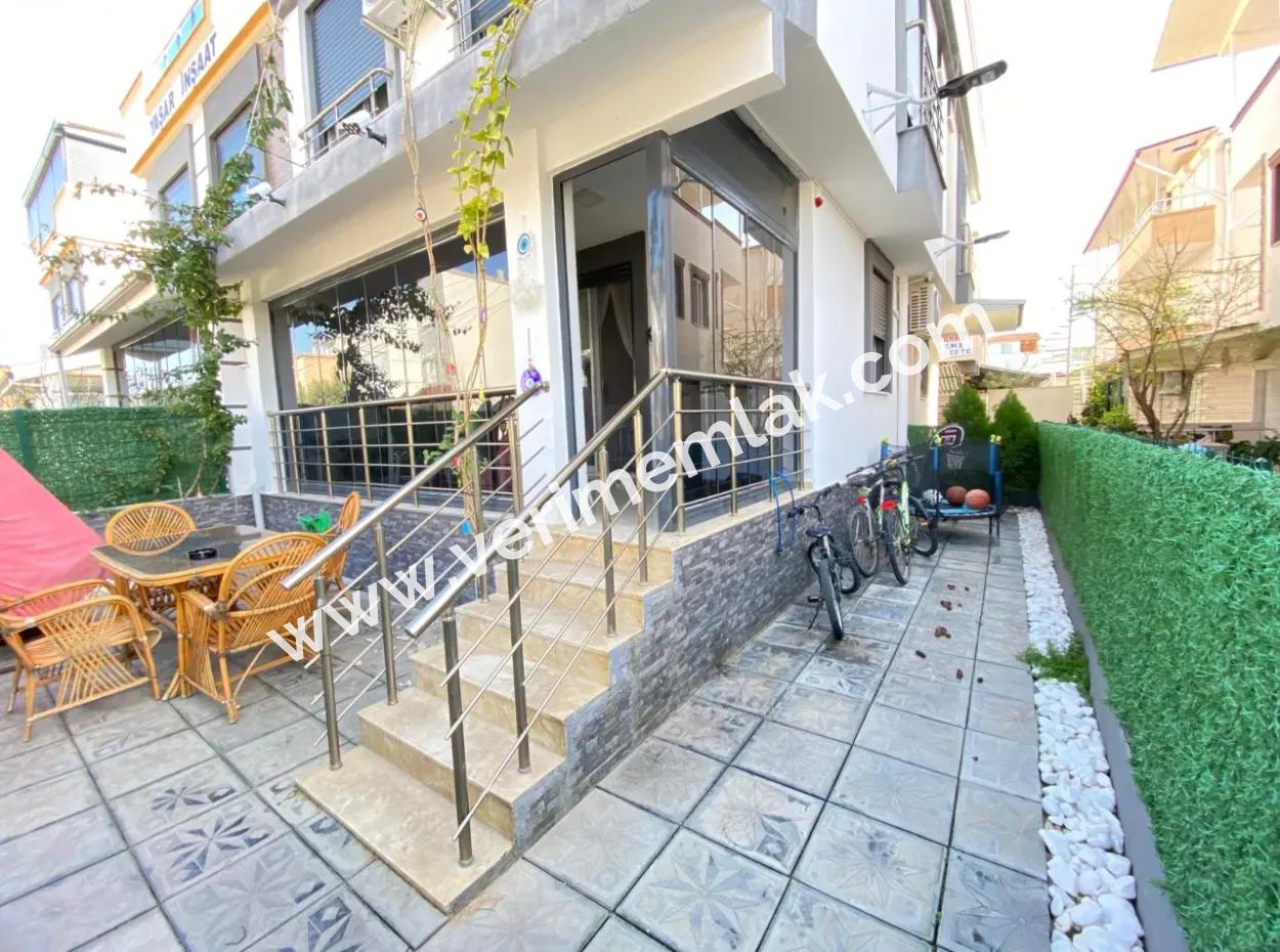 Doğanbey De Deniz Çok Yalın Satılık 3+1 Villa