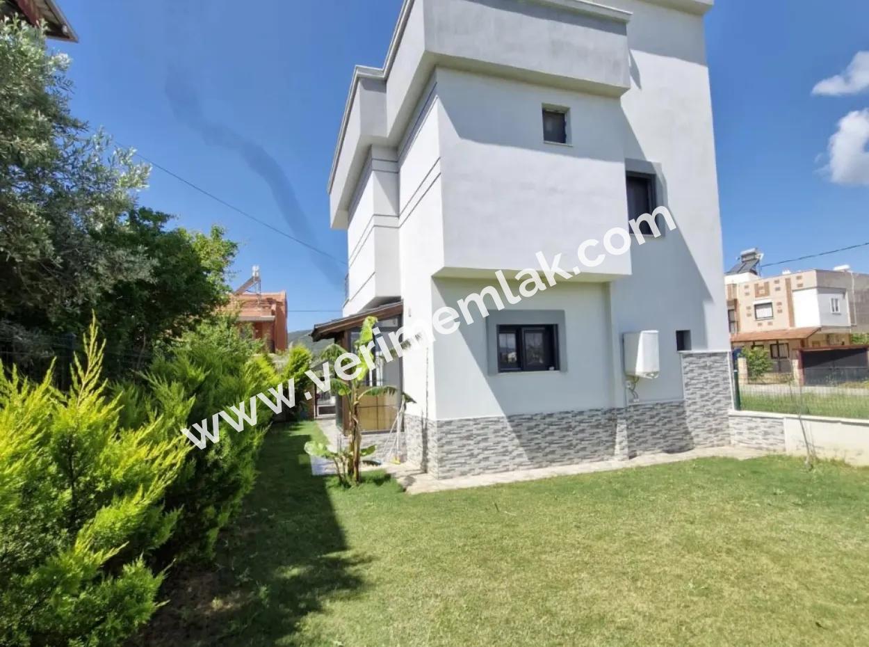 Doğanbey De Müstakil Lüks Satılık 2+1 Villa