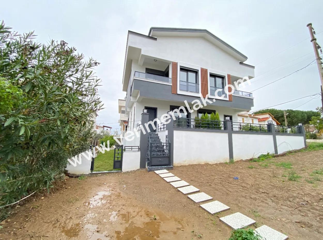 Özdere De Denize Yürüme Mesafesinde Ultra Lüx Satılık 3+1 Villa