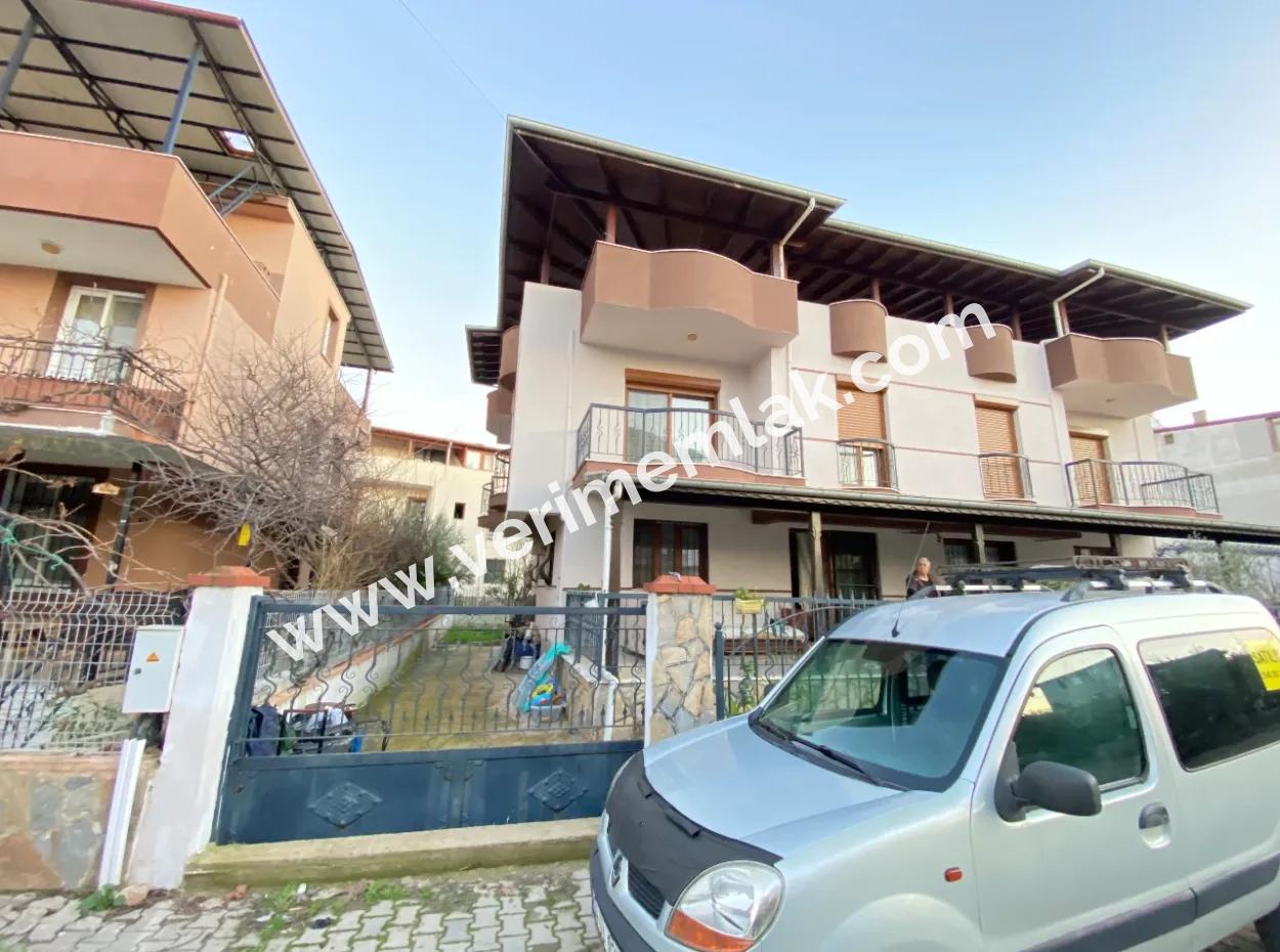 Ürkmez De Müstakil Eşyasız Denize 500M2 Kiralık 4+1 Villa