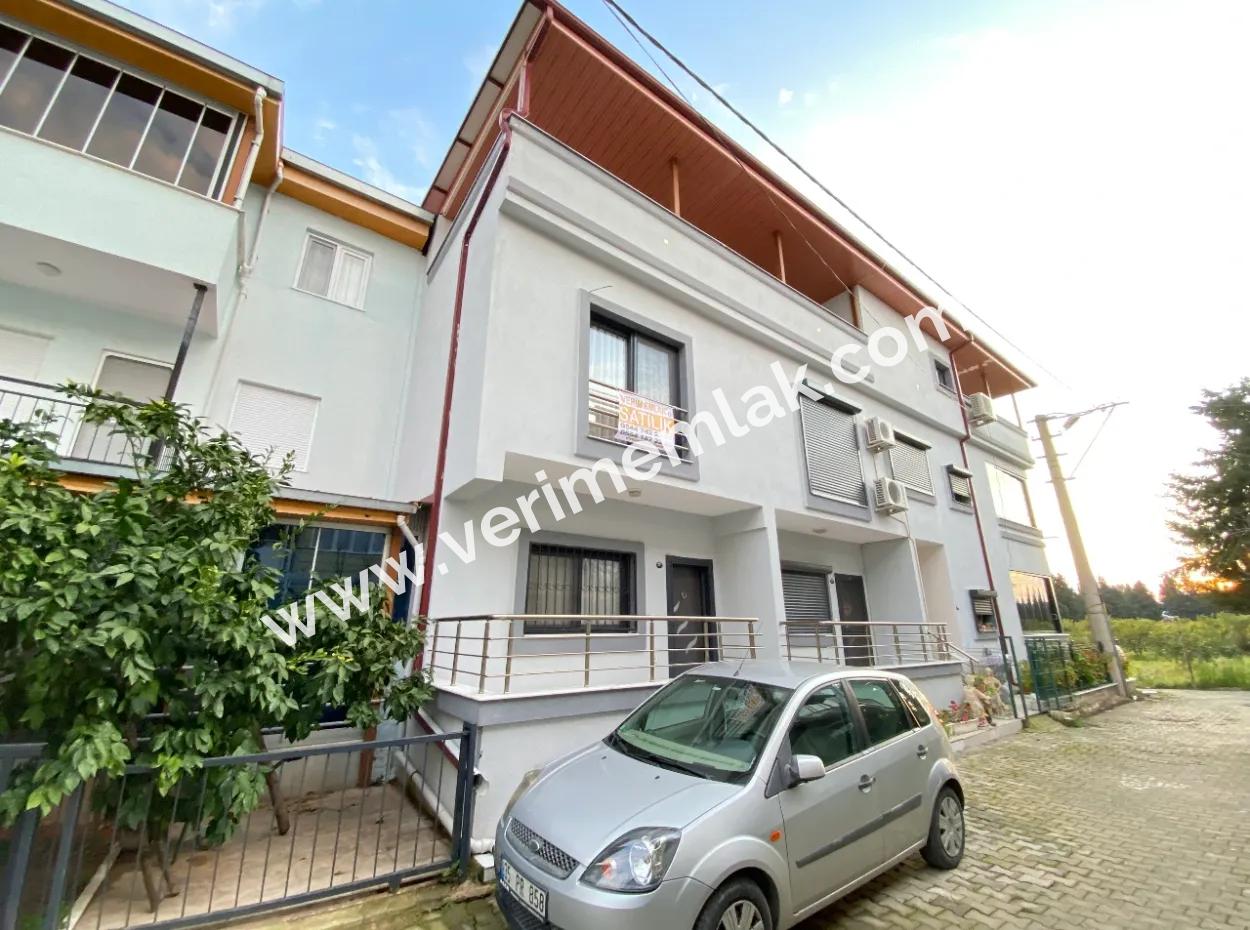 Ürkmez De Denize 250M Salon Mutfak Ayri Satılık 3+1 Villa